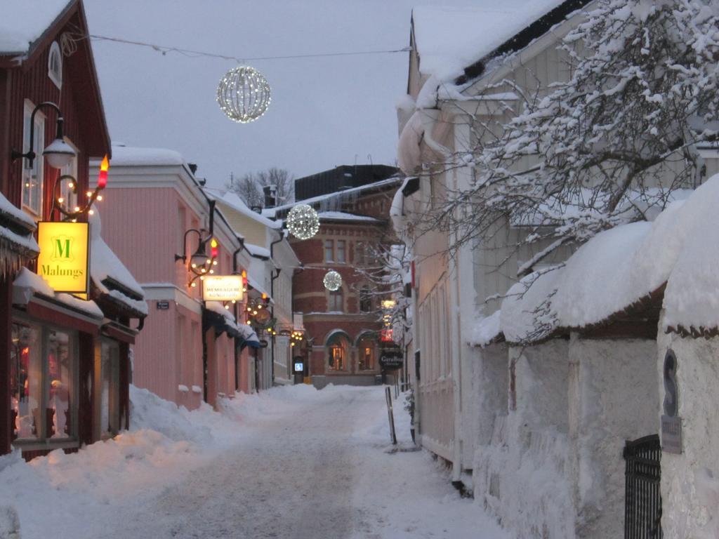 Hvilan V-Hem Norrtaelje Ab Esterno foto
